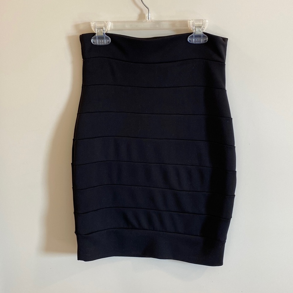 Akira Pencil Skirt